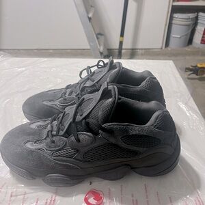 YZY Utility Black sz 13